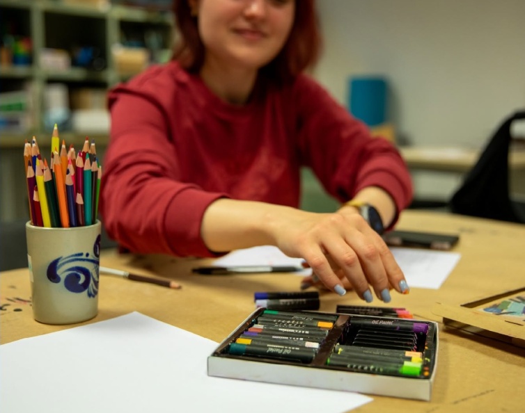 DAILĖS TERAPIJOS UŽSIĖMIMŲ CIKLAS „KELIONĖ Į SAVE“