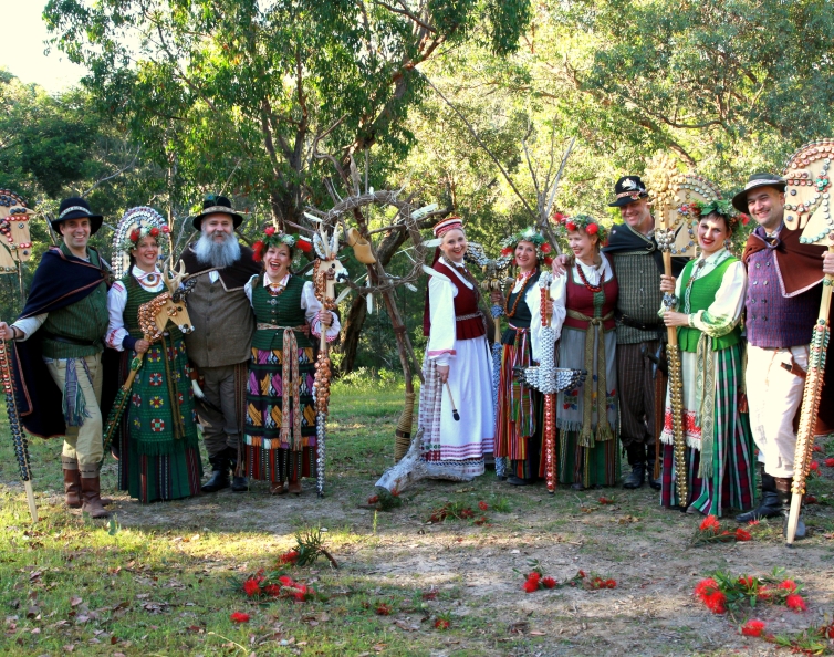 MELBURNO LIETUVIŲ FOLKLORO GRUPĖS „PAMESTA KLUMPĖ“ KONCERTAS 